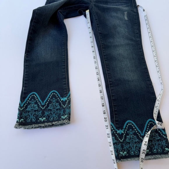 Woman’s Crown & Ivy Skinny Ankle Jeans Size 4P - Picture 9 of 9